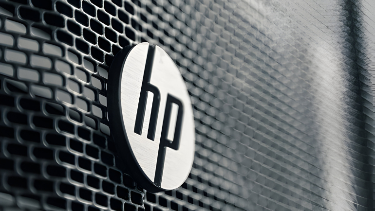 HP proliant vs. poweredge Logo on a server grill